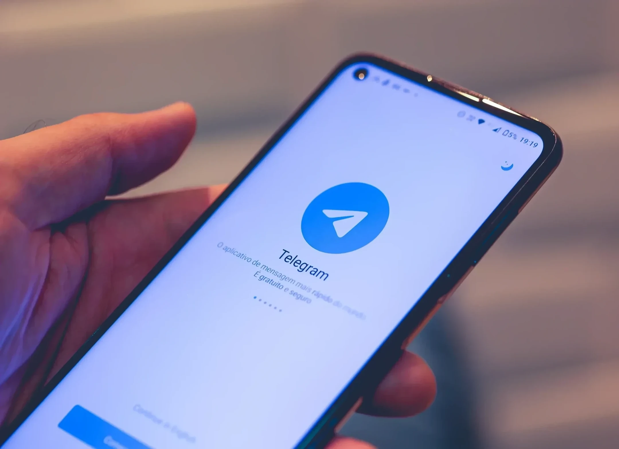 在帕维尔杜洛夫被捕两周后，Telegram 加强了对非法内容的审核 在线
